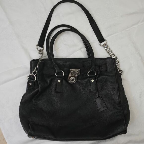 MICHAEL KORS Womens Black and Silver Leather Tote Bag - Picture 1 of 15